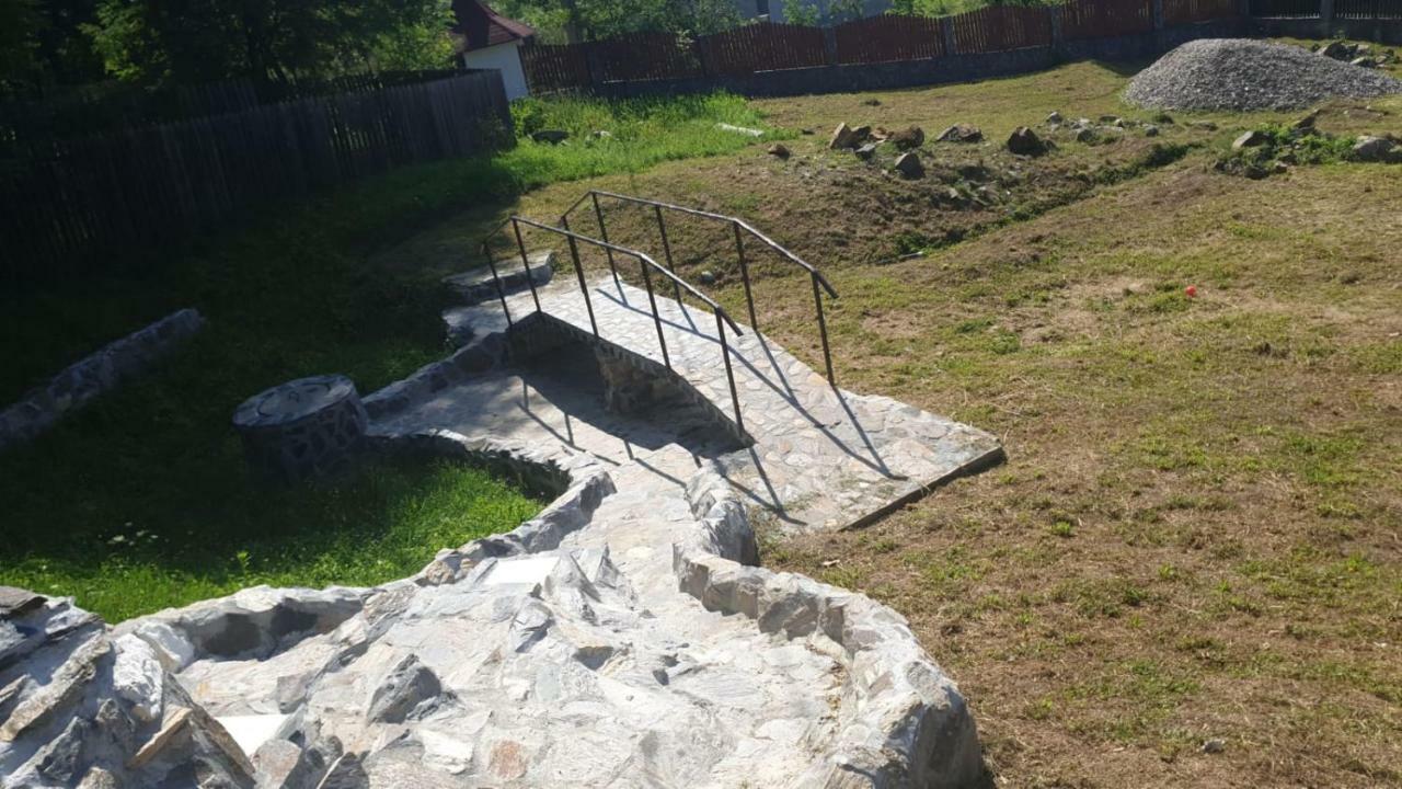 Appartamento La Curtea Argeseana Valea Iasului Esterno foto